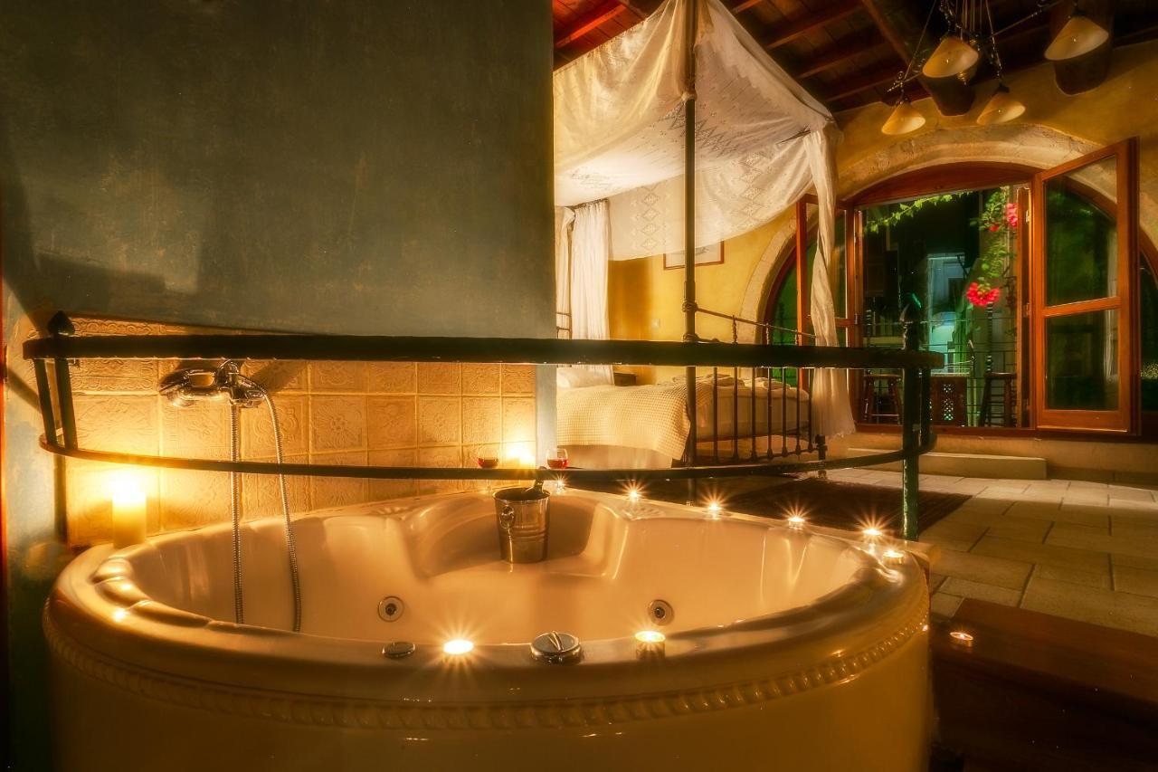 Homestay Ifigenia Trad.rooms In Oldtown By.marios Chania (Crete)