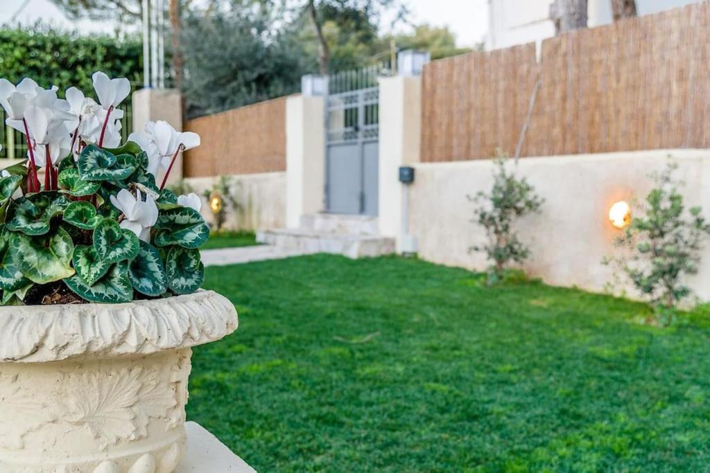 Charming Kiklamino In Agios Mattheos *