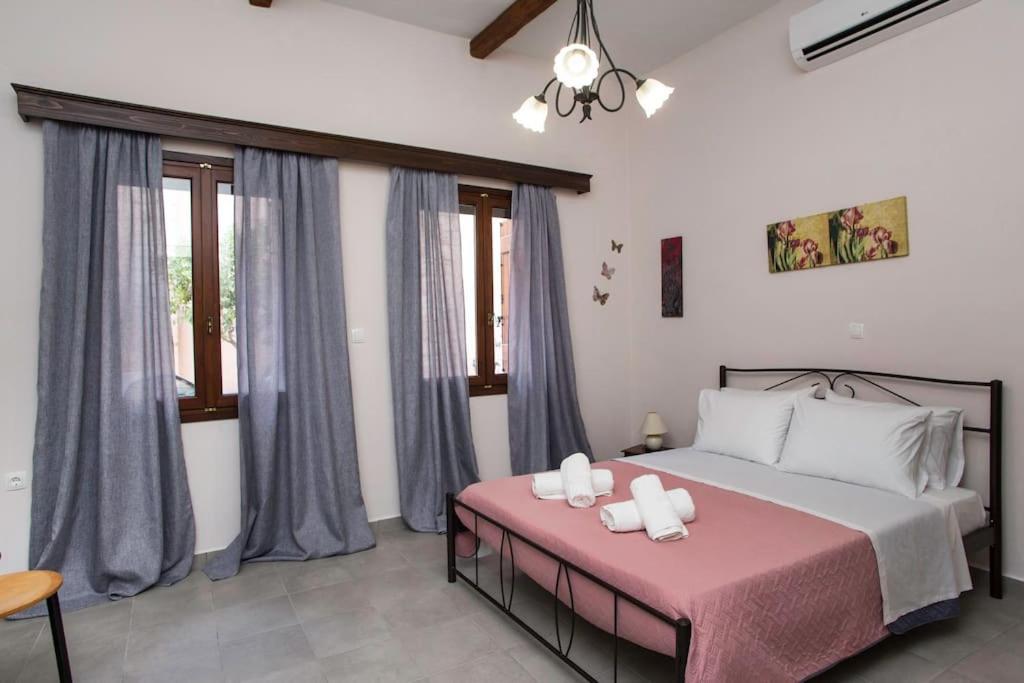 Kalliston House With A Yard Vakantiehuis Chania (Crete)