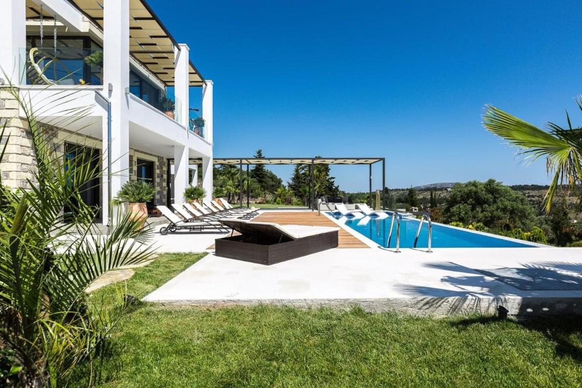 Blueskyline Owner's Listing, By Hellocrete Chania (Crete)