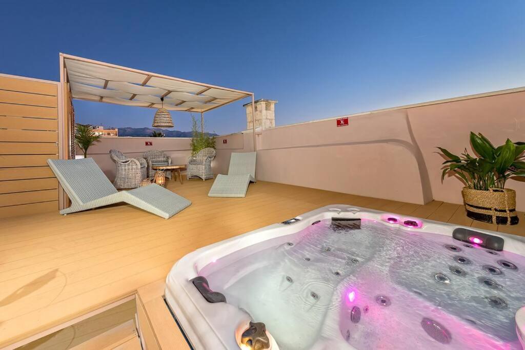 Amazing With Private Outdoor Jacuzzi!! Chania (Crete)