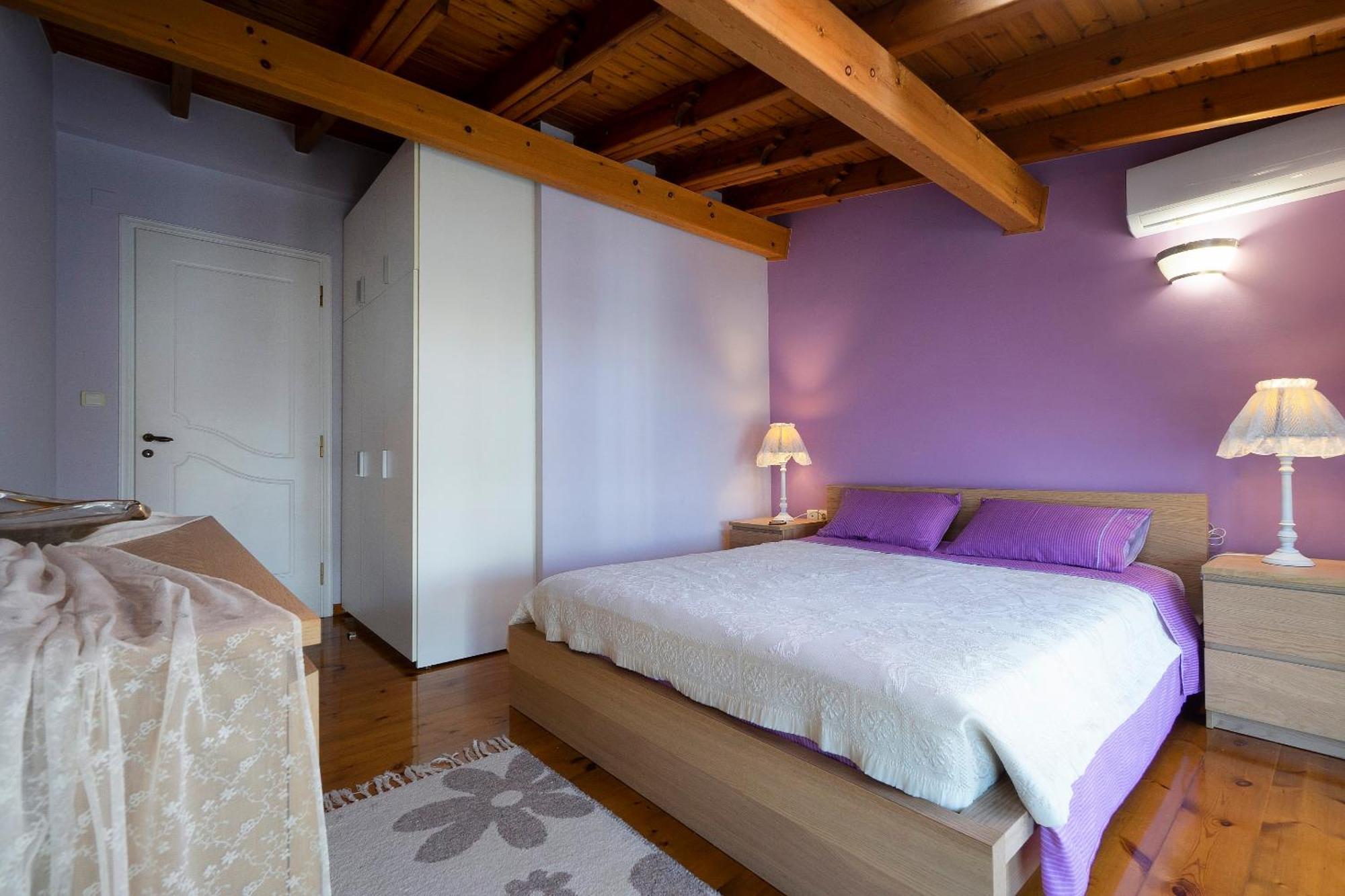 Apartment Purple Chania