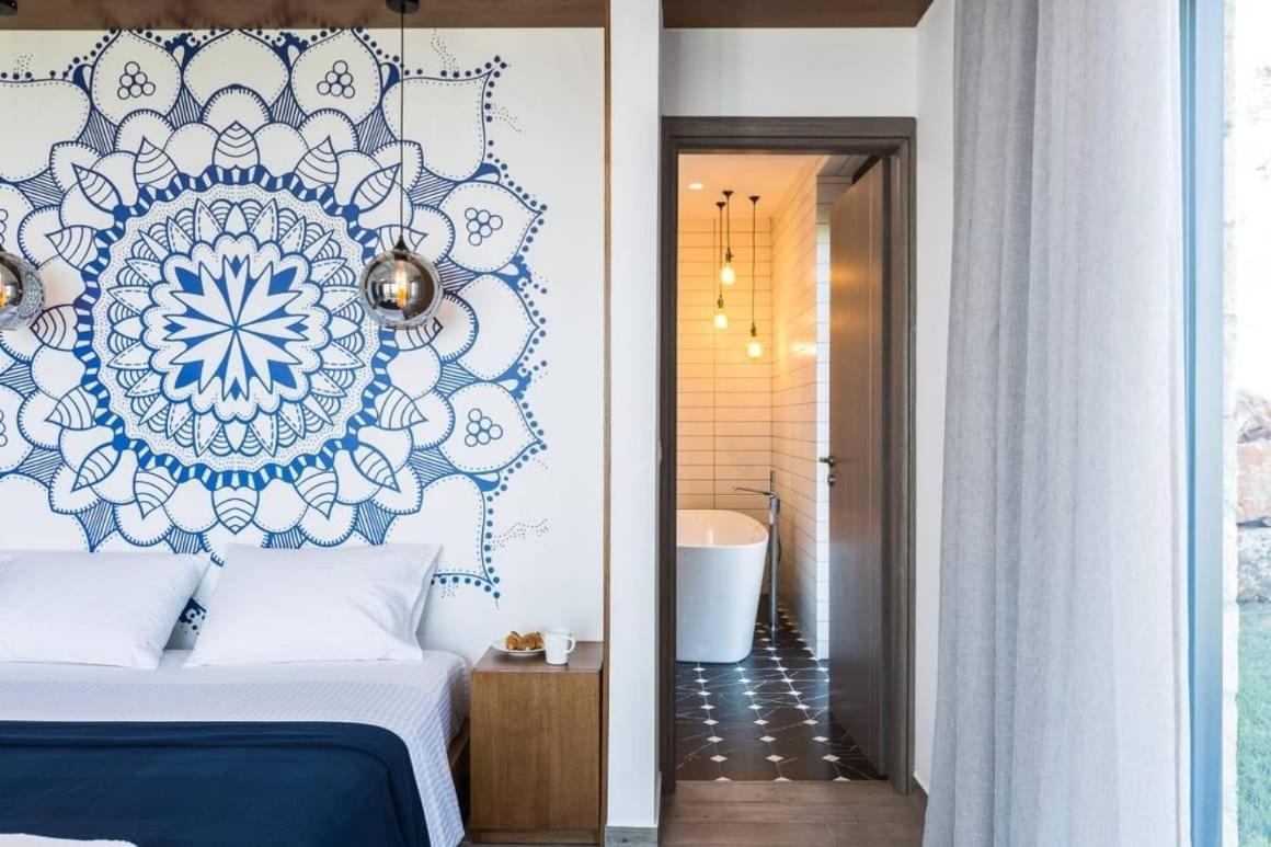 Blueskyline Owner's Listing, By Hellocrete Villa *