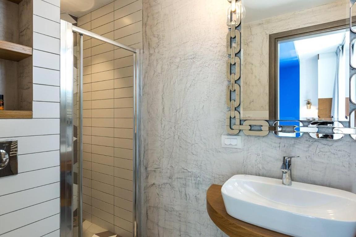 Blueskyline Owner's Listing, By Hellocrete