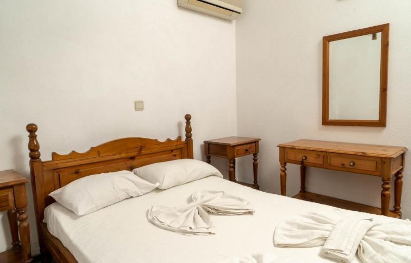 Cretan Castle Villa *
