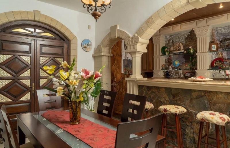 Cretan Castle Villa