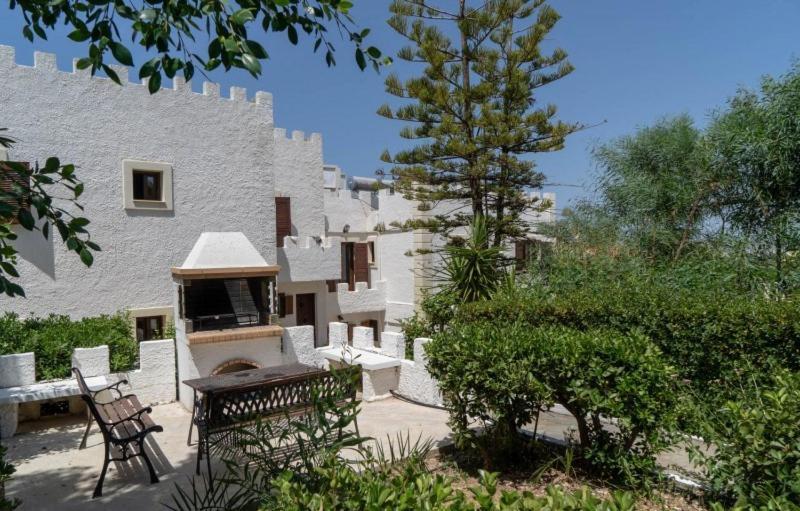 Cretan Castle * Chania (Crete)