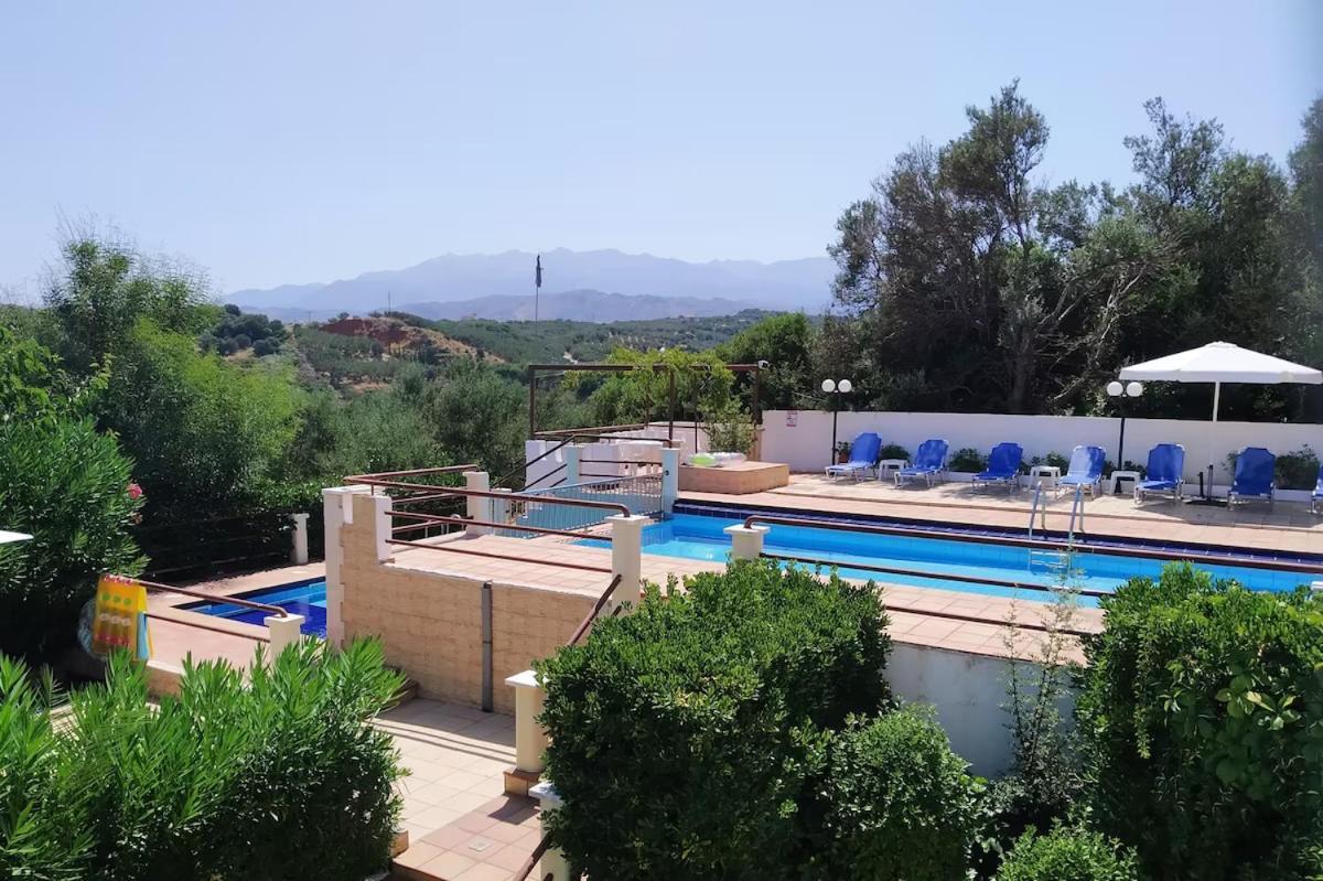 Cretan Castle Villa Chania (Crete)