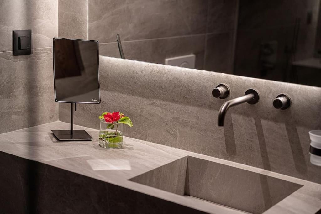 Elkorin Jacuzzi Luxury Living *
