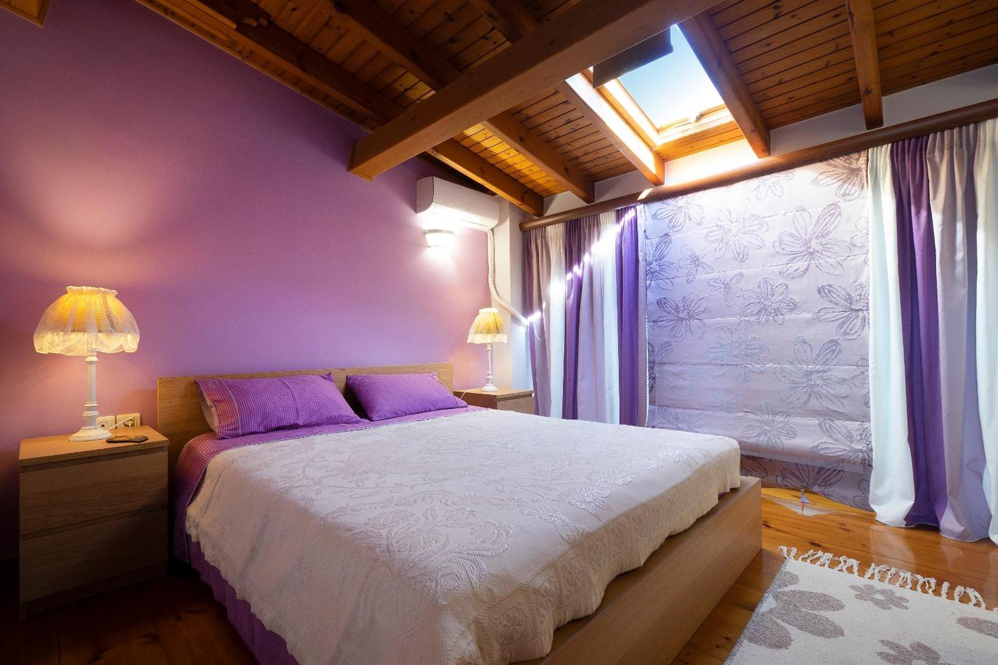 Apartment Purple Chania