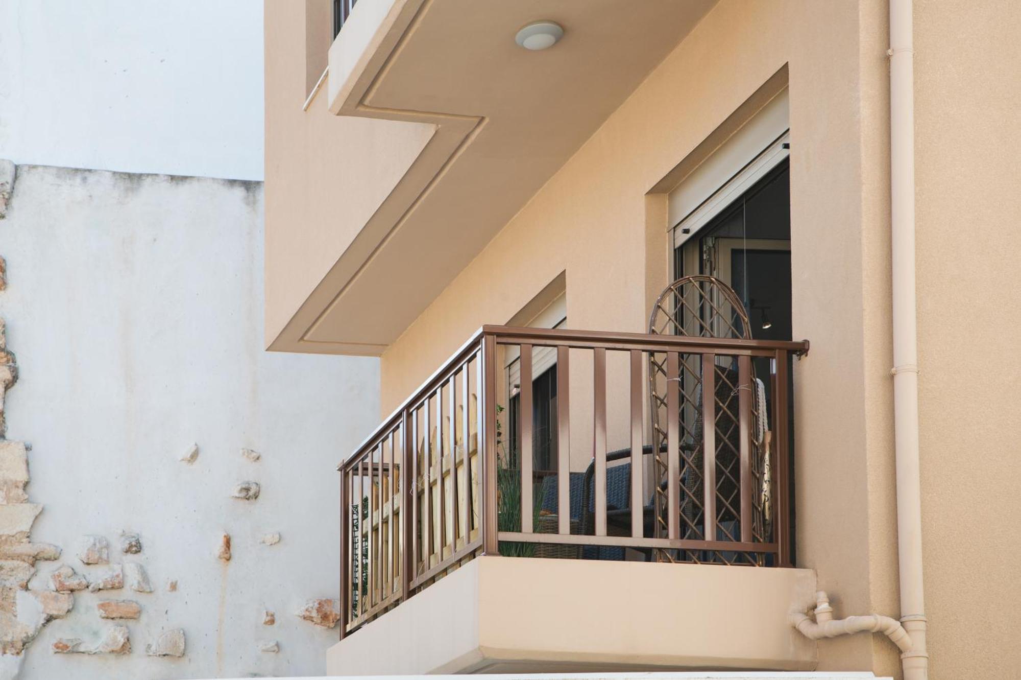 Modernpastel Studio-near Old Port Chania (Crete)