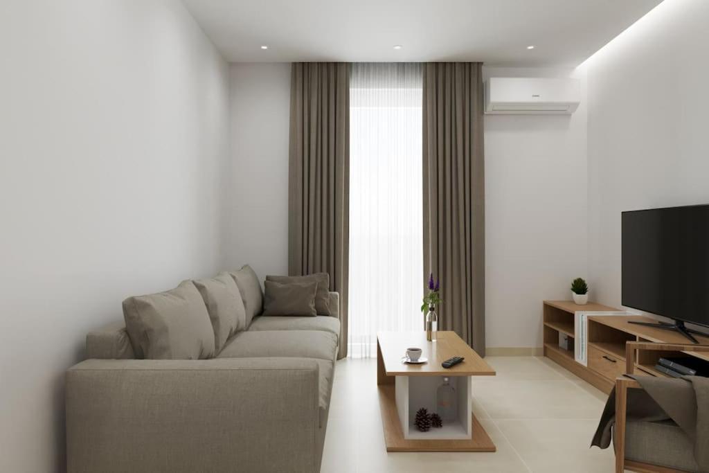 Petrof 4 Floors Apartment