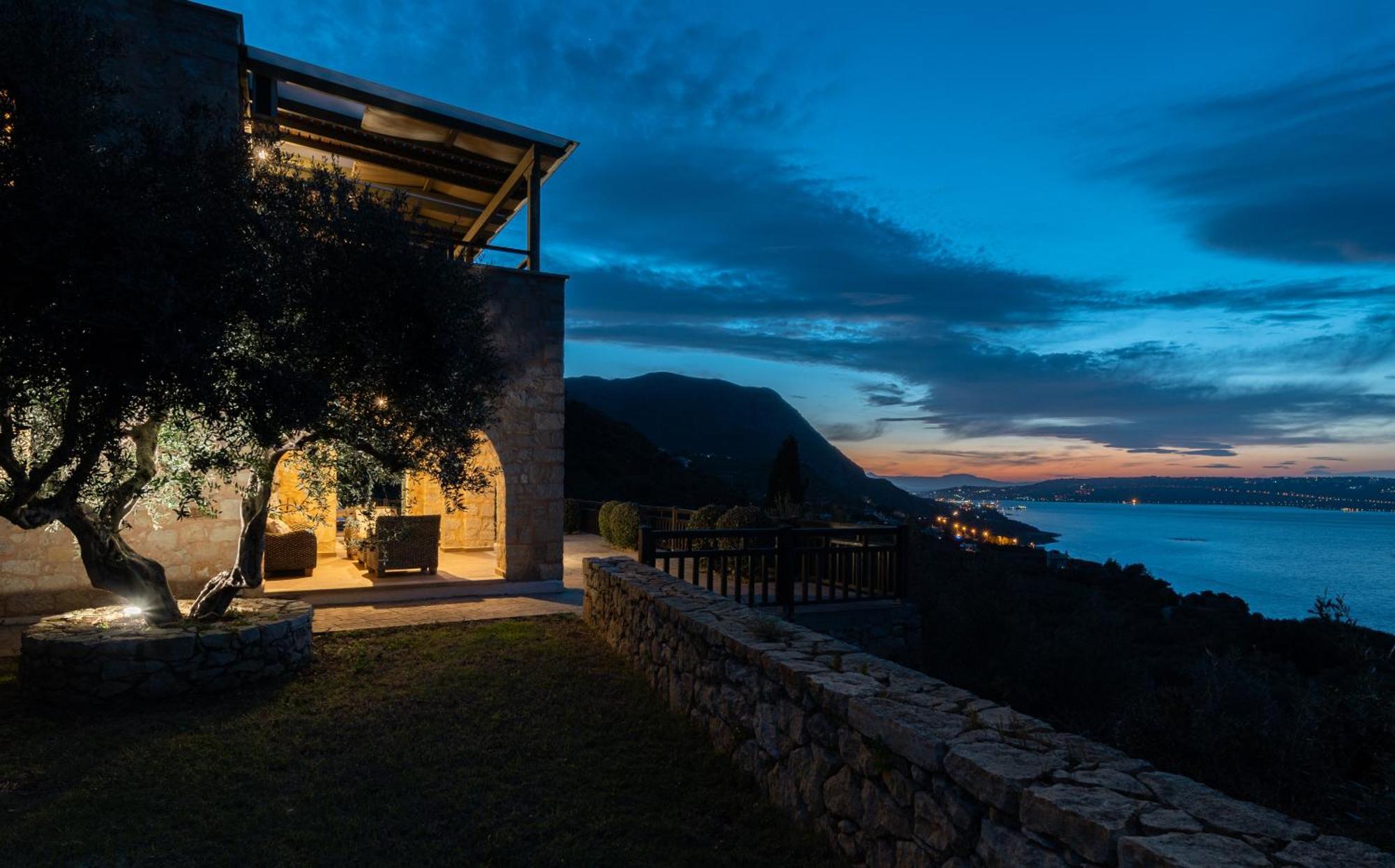 Your-villa, In Crete Pousada Chrissi Akti Chania