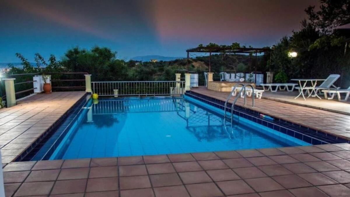 Villa Cretan Castle *