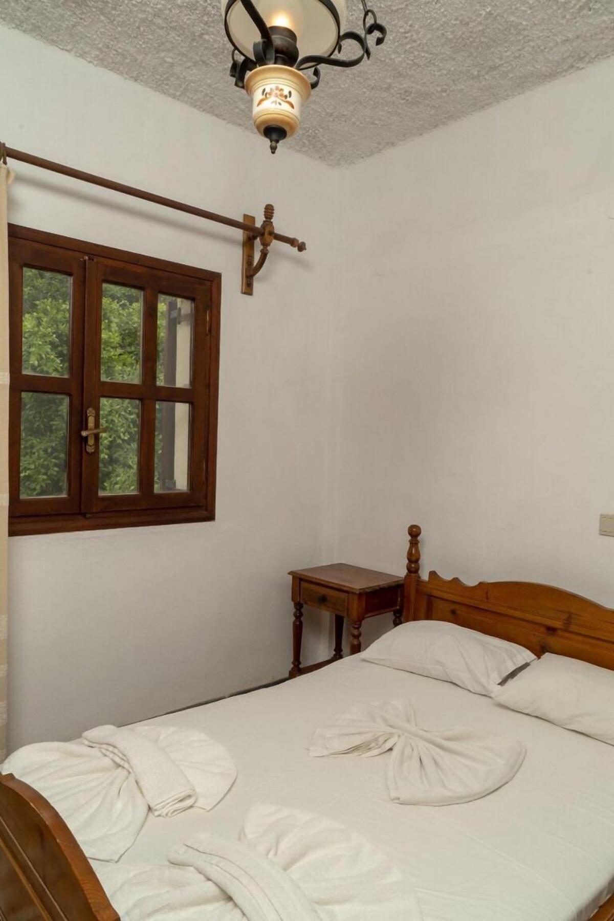 Cretan Castle Villa Chania (Crete)