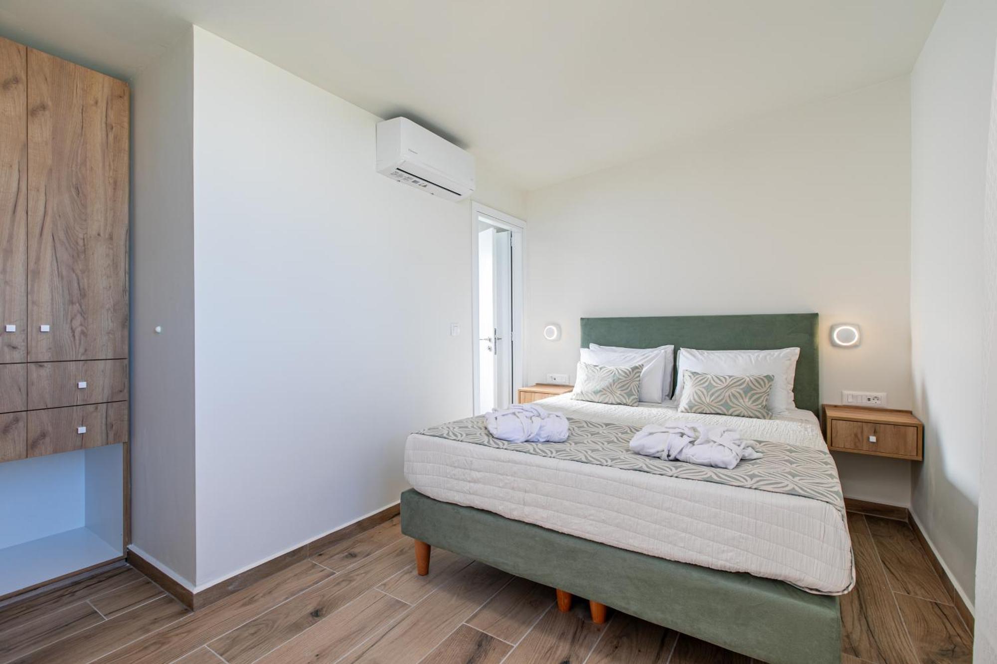 Kedria Lounge And Infinity Sea View Apartment Chania (Crete)
