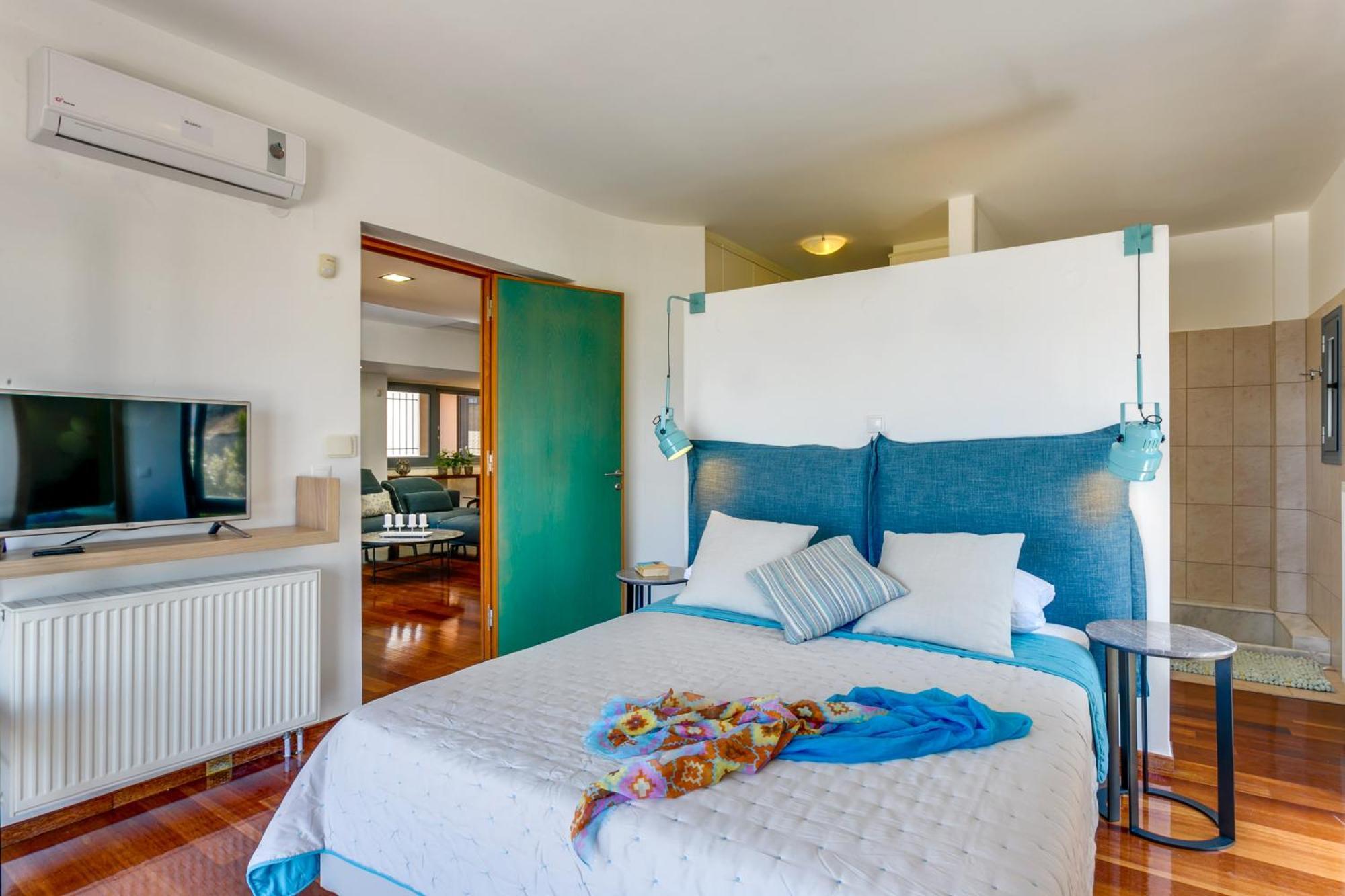 Villa Unlimited Blue *