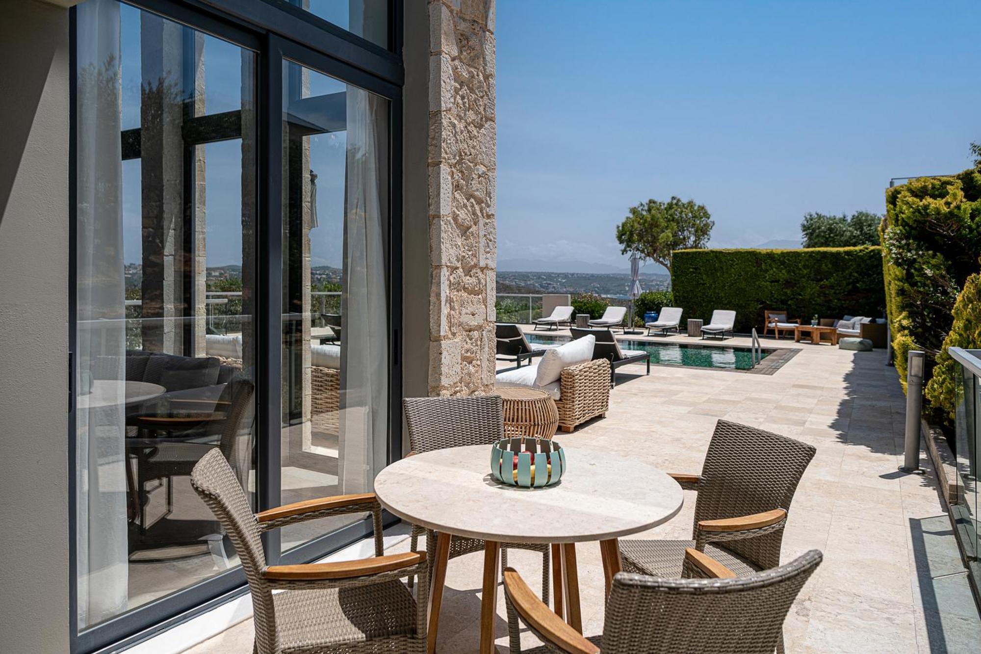 Seacrete Villa *