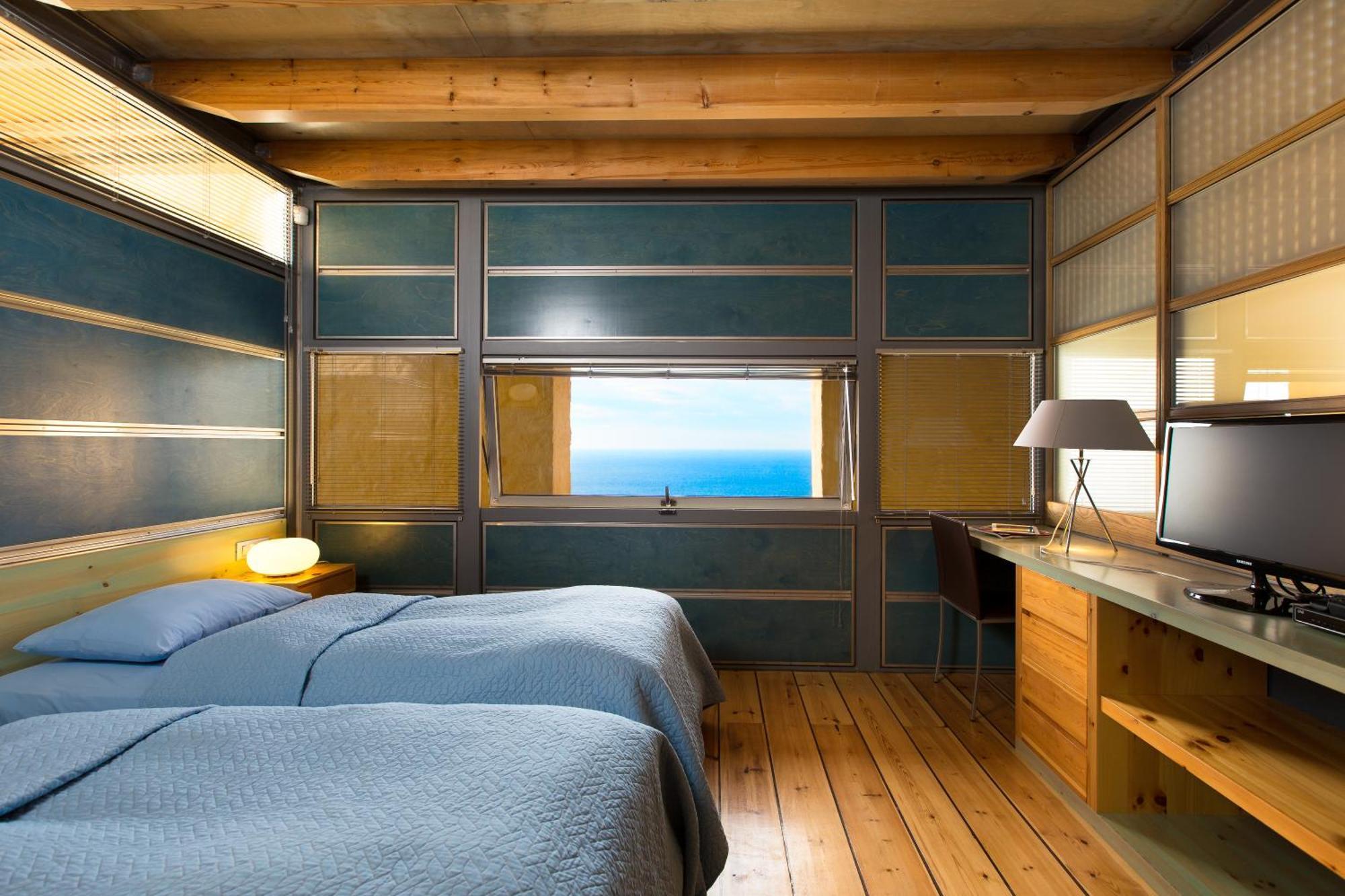 Beachfront Ravdoucha Epavlis Eleni - Pool, Hot Tub, Gym, Sauna, Private Parking, Wifi Chania (Crete)