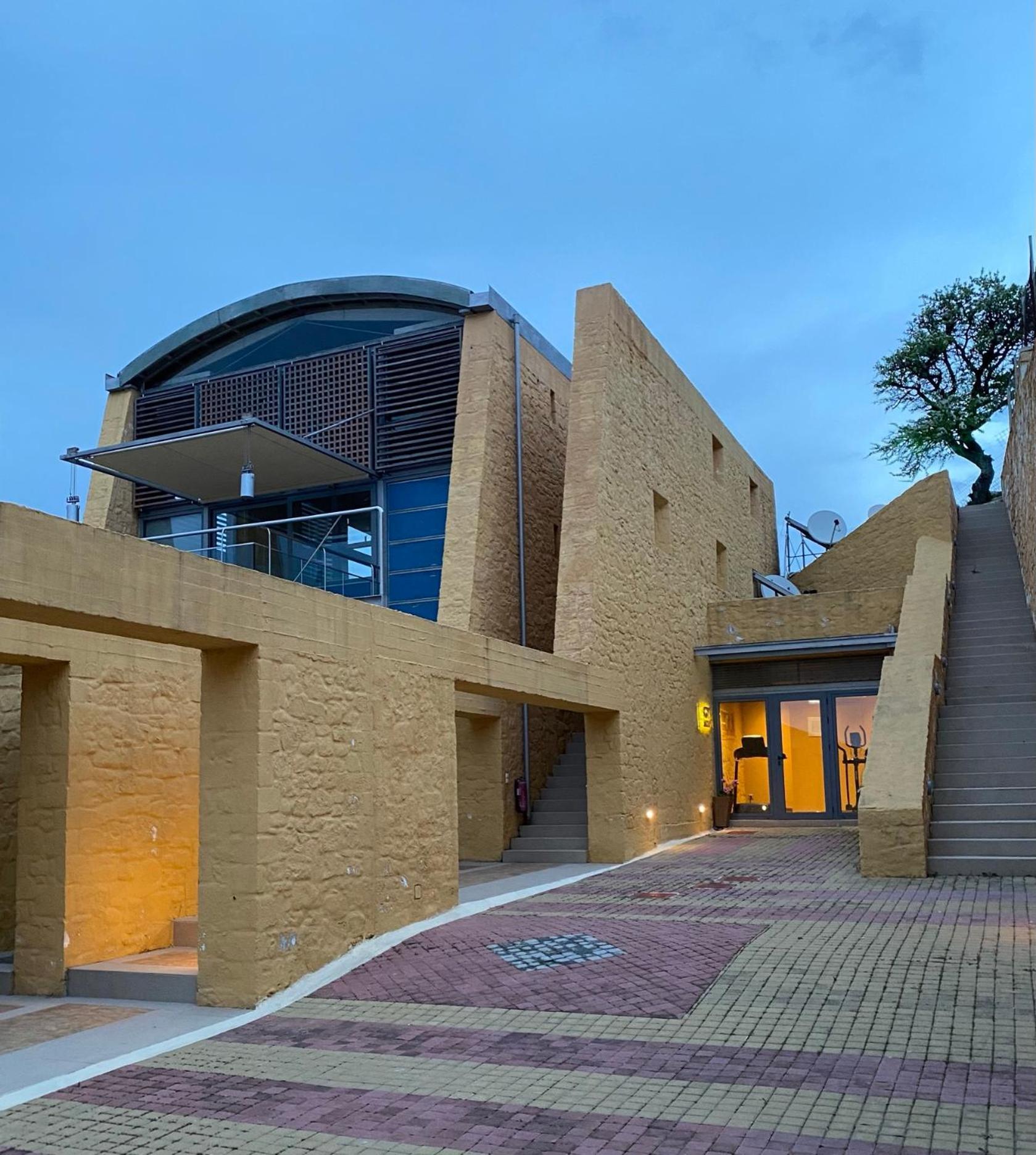 Villa Beachfront Ravdoucha Epavlis Eleni - Pool, Hot Tub, Gym, Sauna, Private Parking, Wifi *