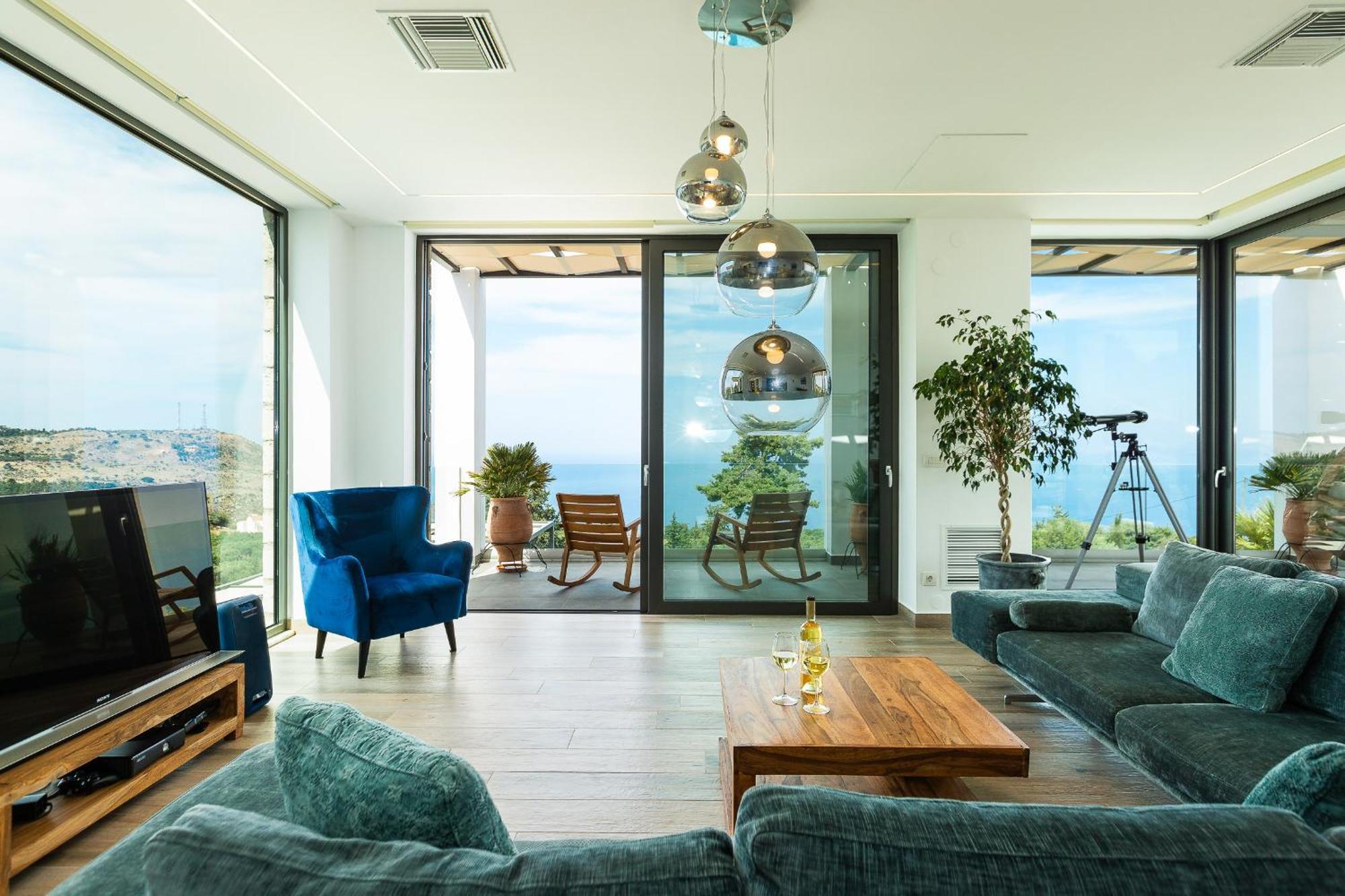 Blueskyline Owner's Listing, By Hellocrete Villa Chania (Crete)