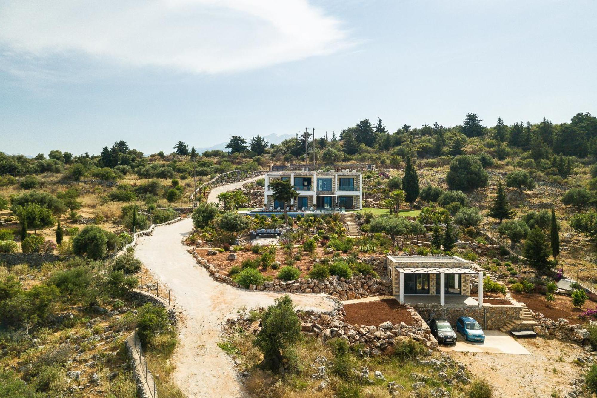 Villa Blueskyline Owner's Listing, By Hellocrete Chania (Crete)