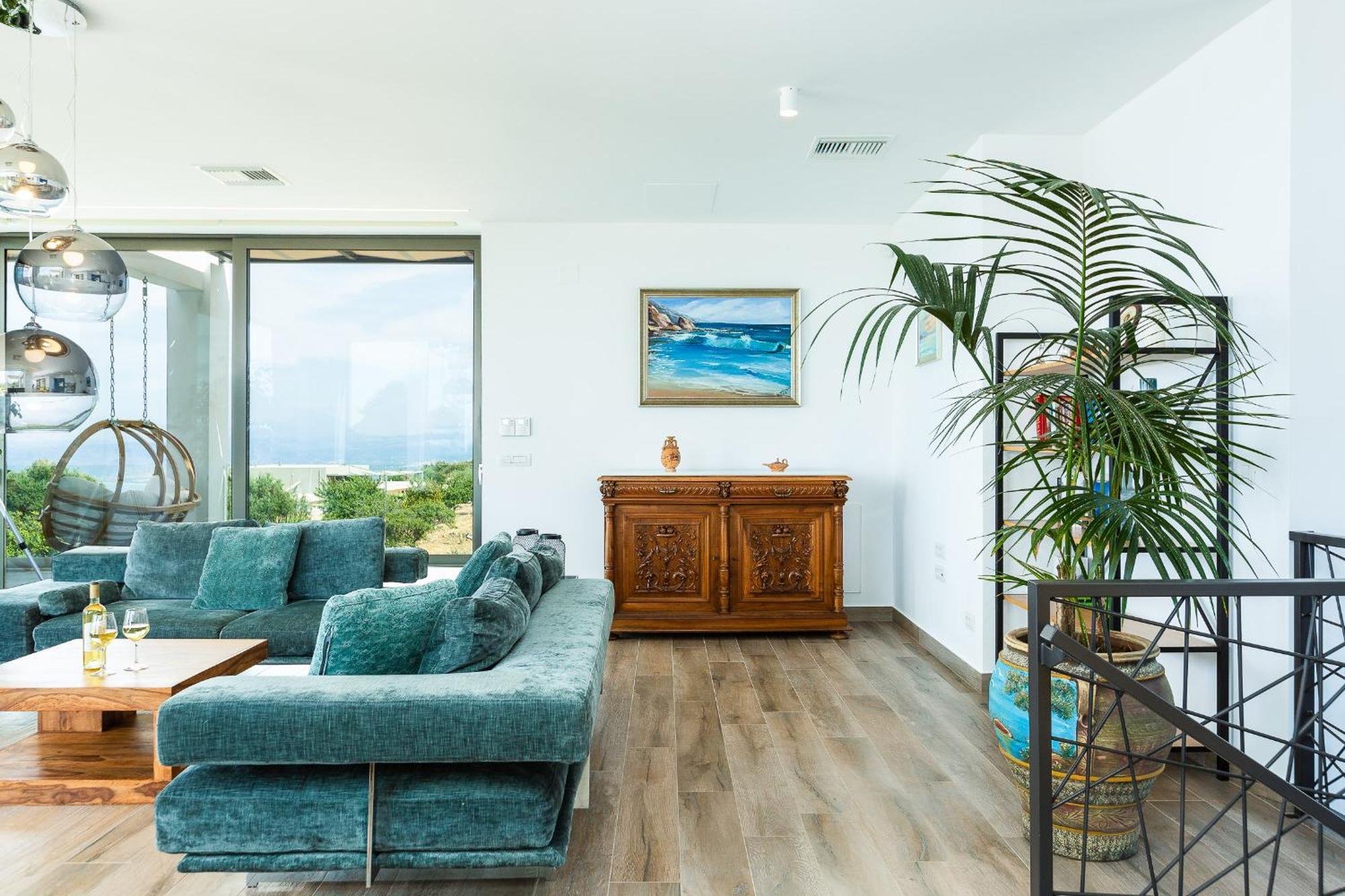 Blueskyline Owner's Listing, By Hellocrete Villa