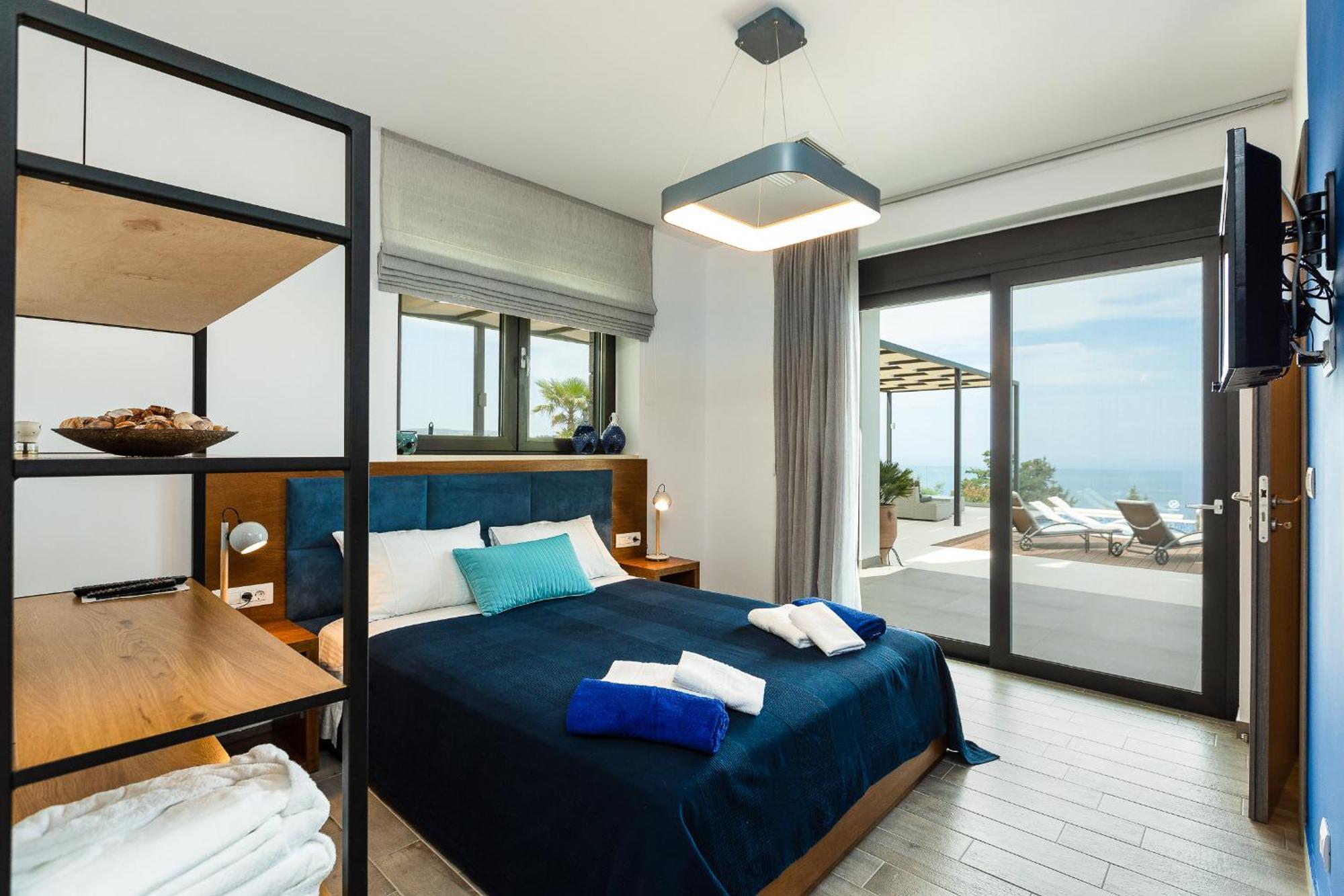 Blueskyline Owner's Listing, By Hellocrete