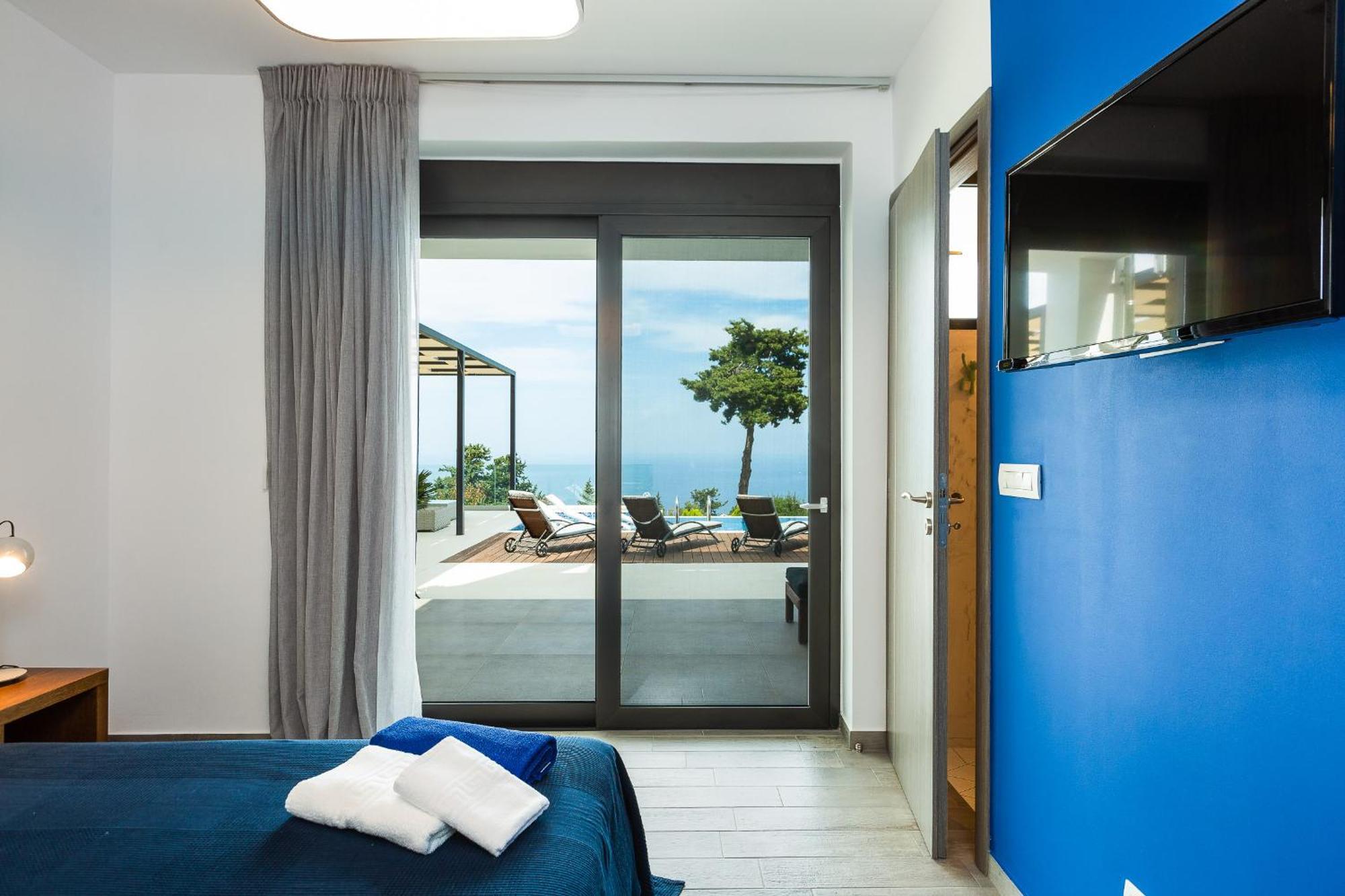 Blueskyline Owner's Listing, By Hellocrete Villa Chania (Crete)