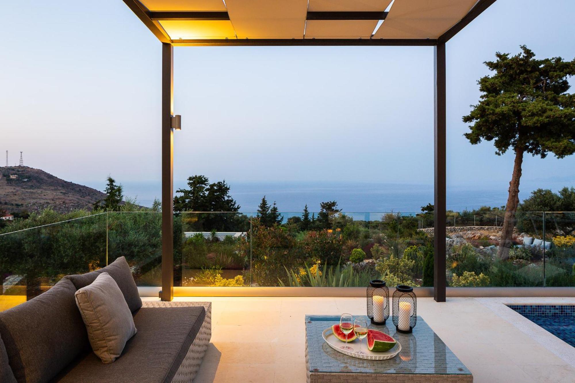 Blueskyline Owner's Listing, By Hellocrete Villa Chania (Crete)