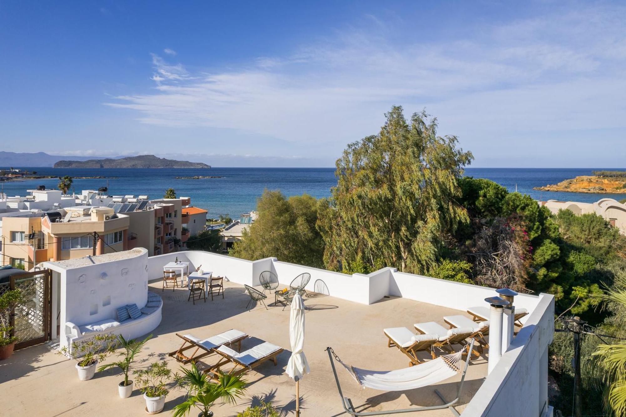 Saltia Apartments, Steps To The Sandy Beach Apartment