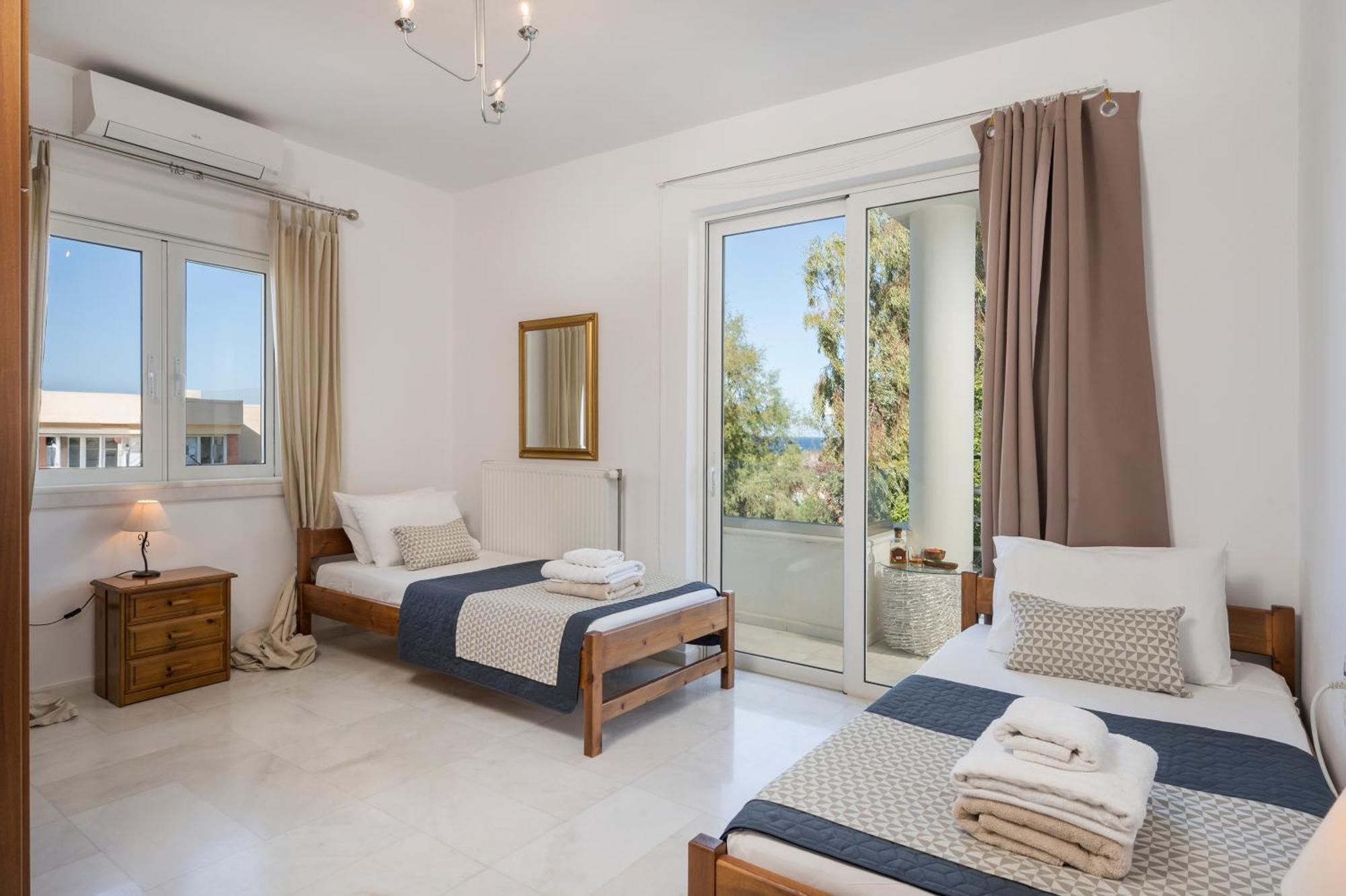 Saltia Apartments, Steps To The Sandy Beach