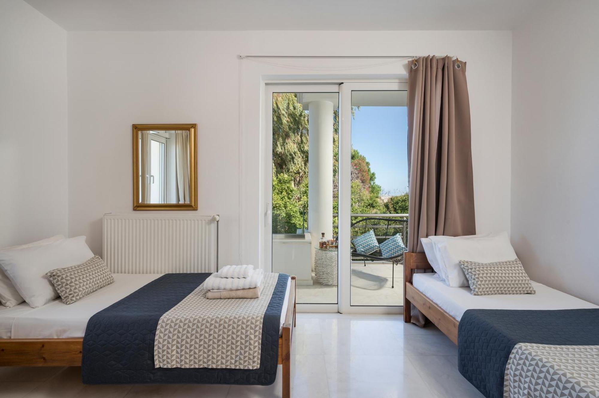 Saltia Apartments, Steps To The Sandy Beach Apartment *