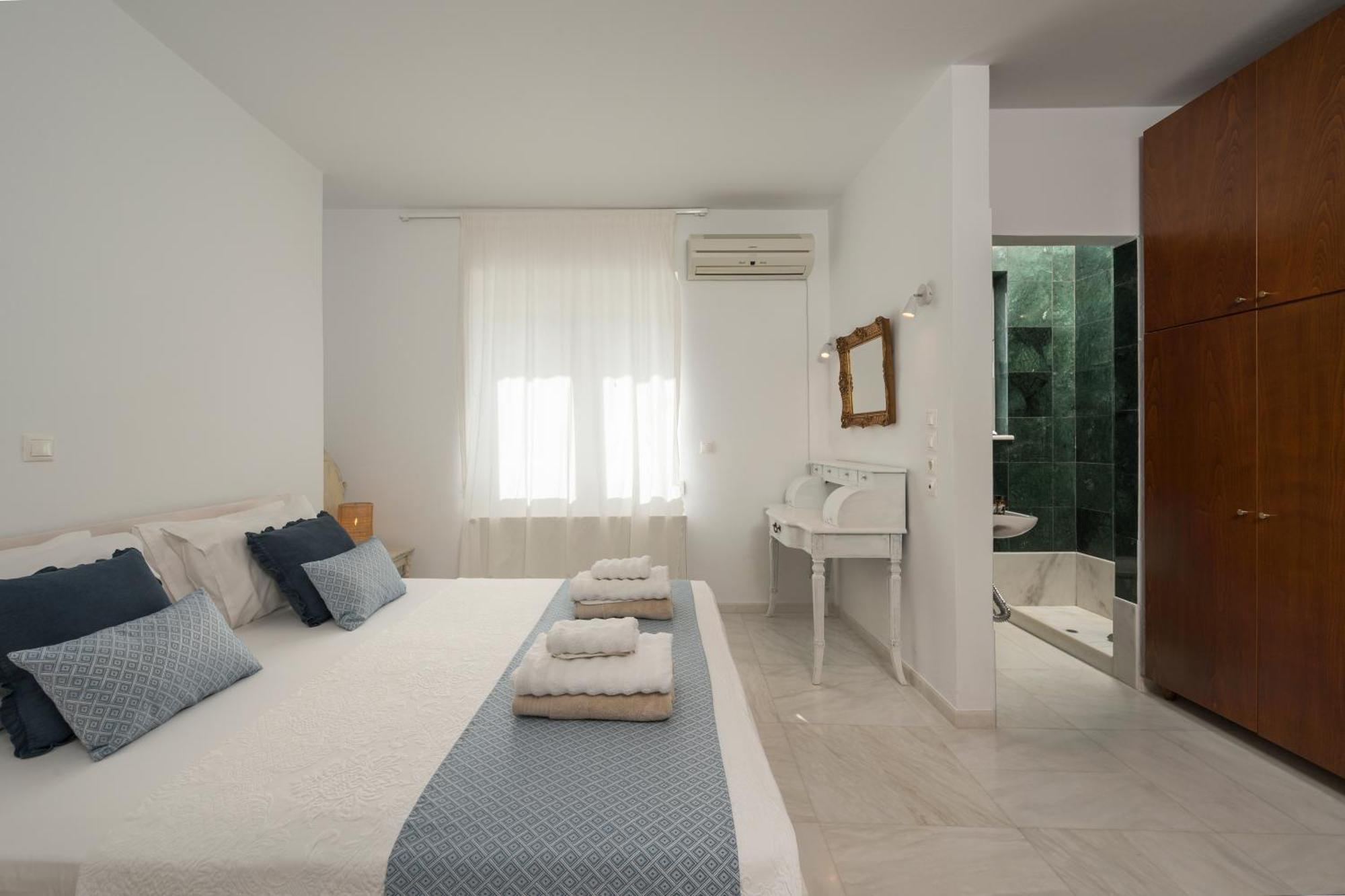 Saltia Apartments, Steps To The Sandy Beach * Chania (Crete)