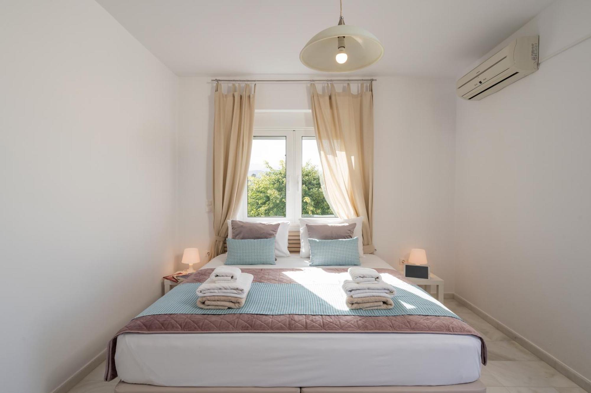 Saltia Apartments, Steps To The Sandy Beach Chania (Crete)
