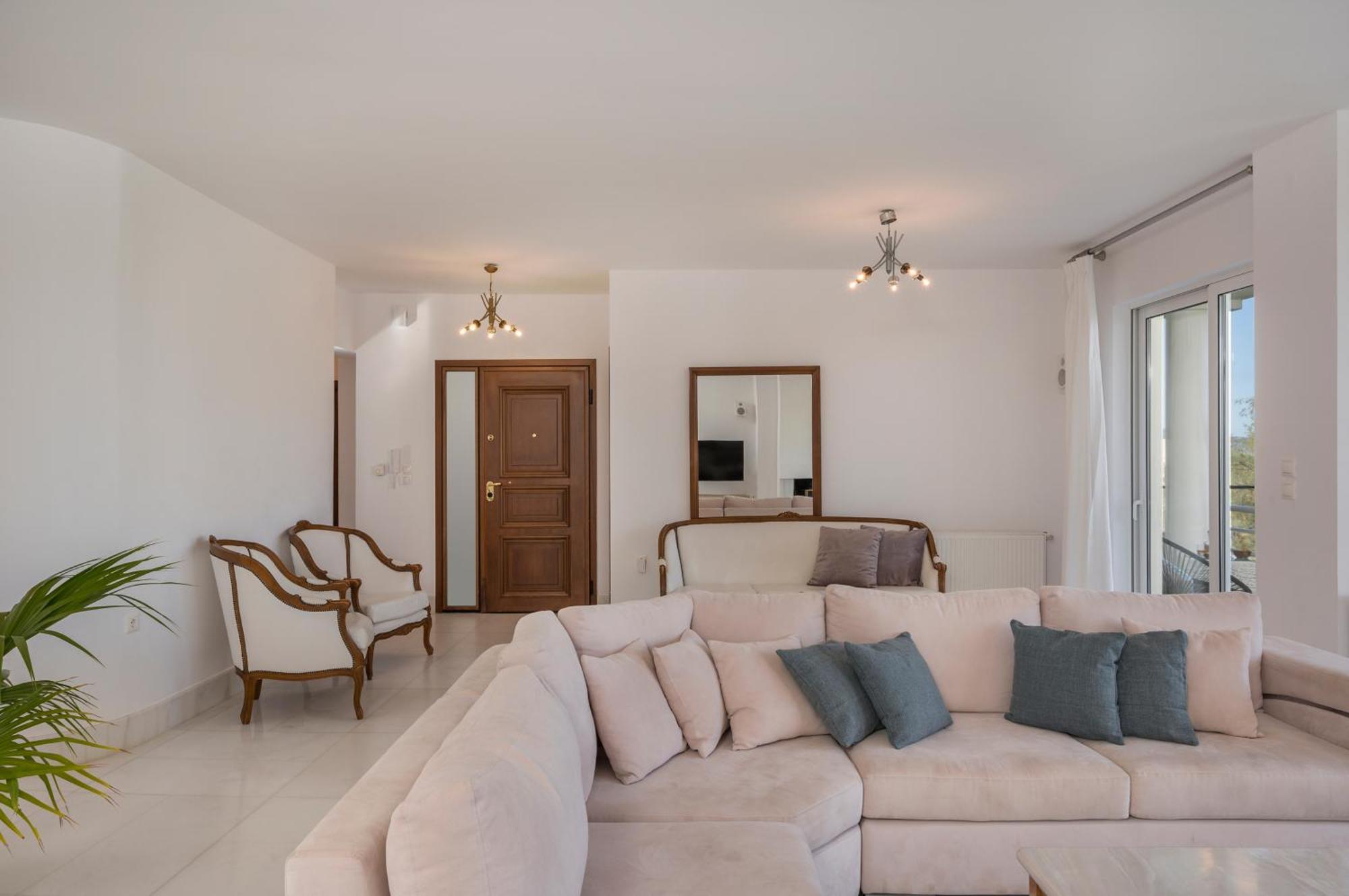 Saltia Apartments, Steps To The Sandy Beach Chania (Crete)