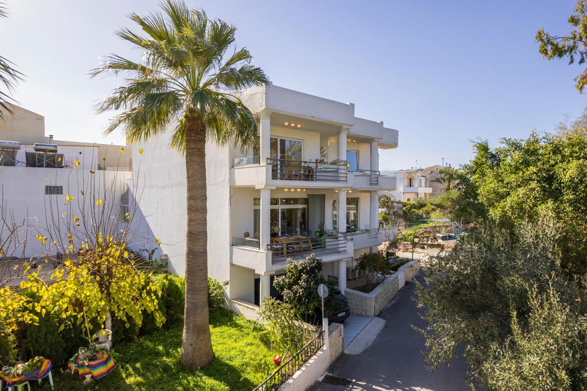 Saltia Apartments, Steps To The Sandy Beach Chania (Crete)