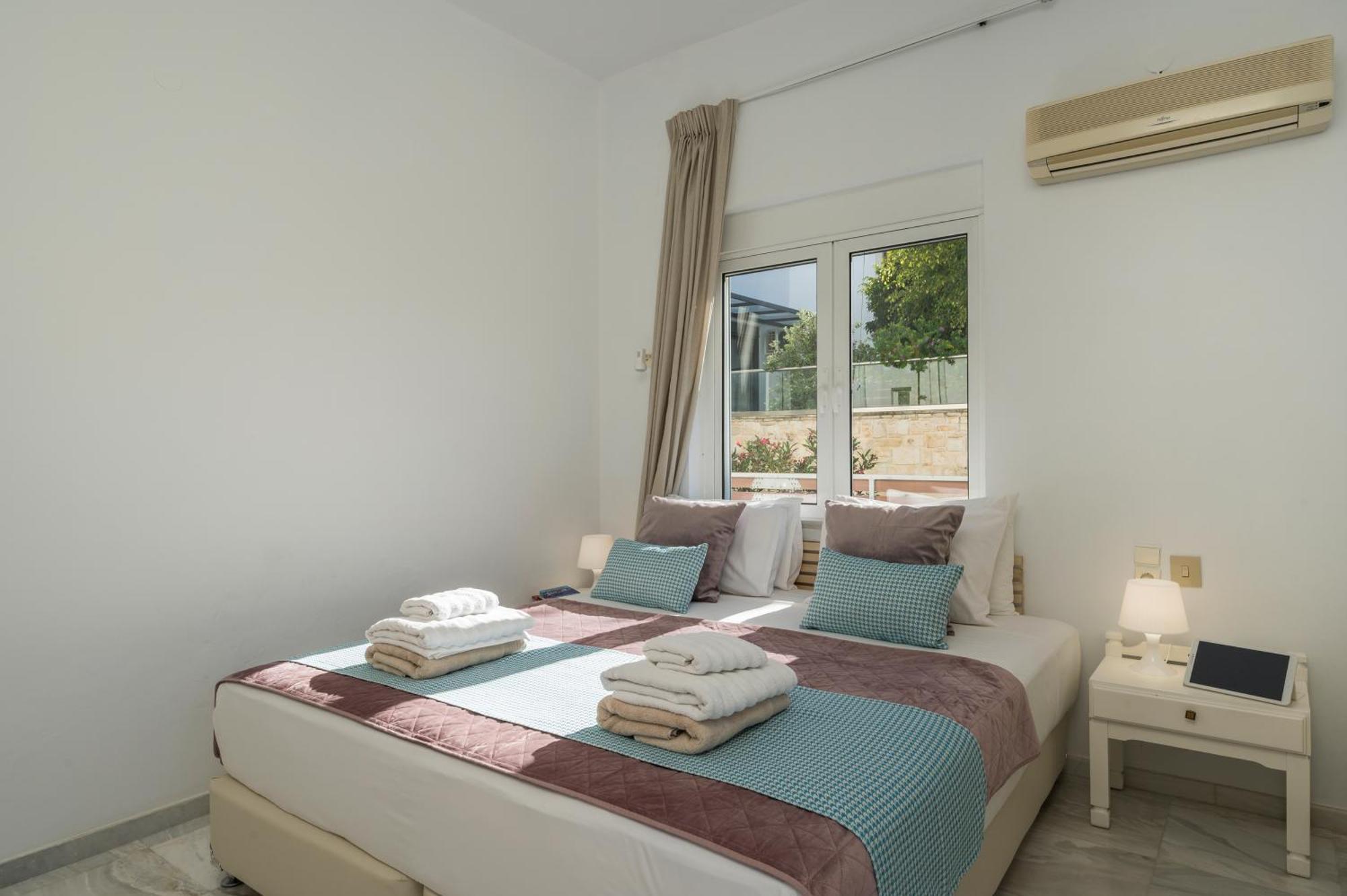 Apartment Saltia Apartments, Steps To The Sandy Beach