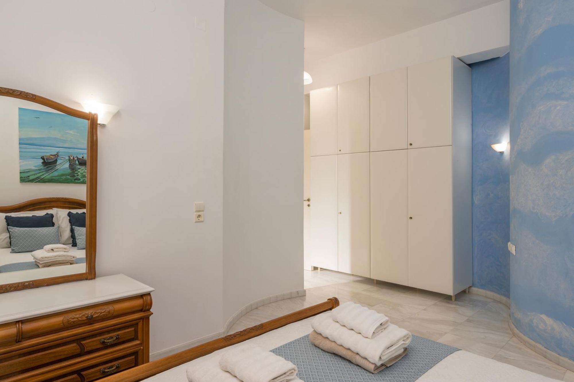 Saltia Apartments, Steps To The Sandy Beach * Chania (Crete)