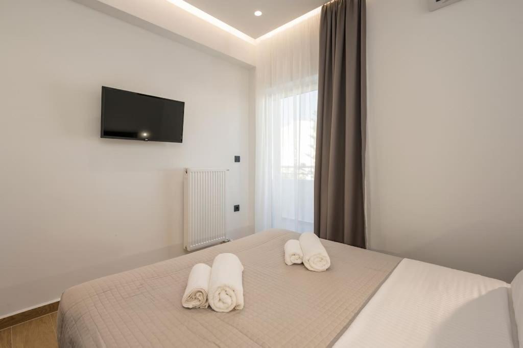 White House 3 Floor Apartment *