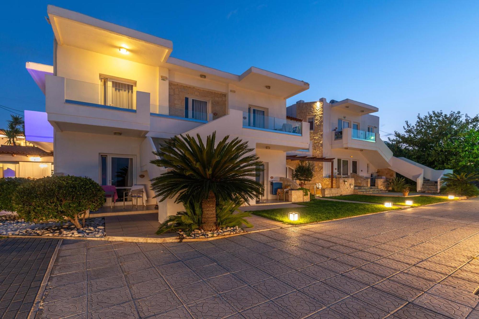 Frida Aparthotel Chania (Crete)