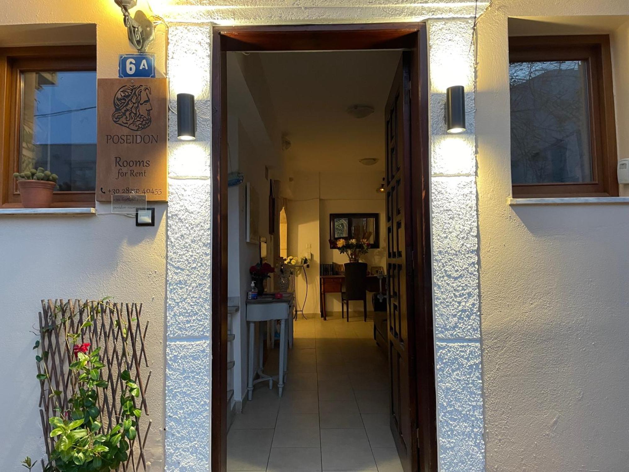 Poseidon Chania Center Aparthotel Chrissi Akti Chania