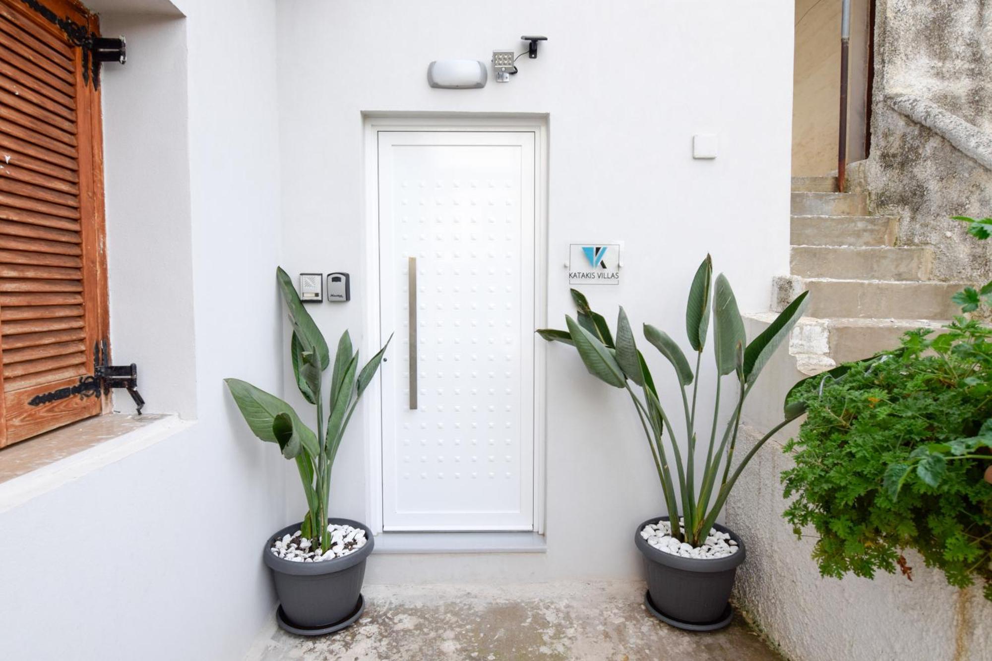 Katakis Luxury Apartment *