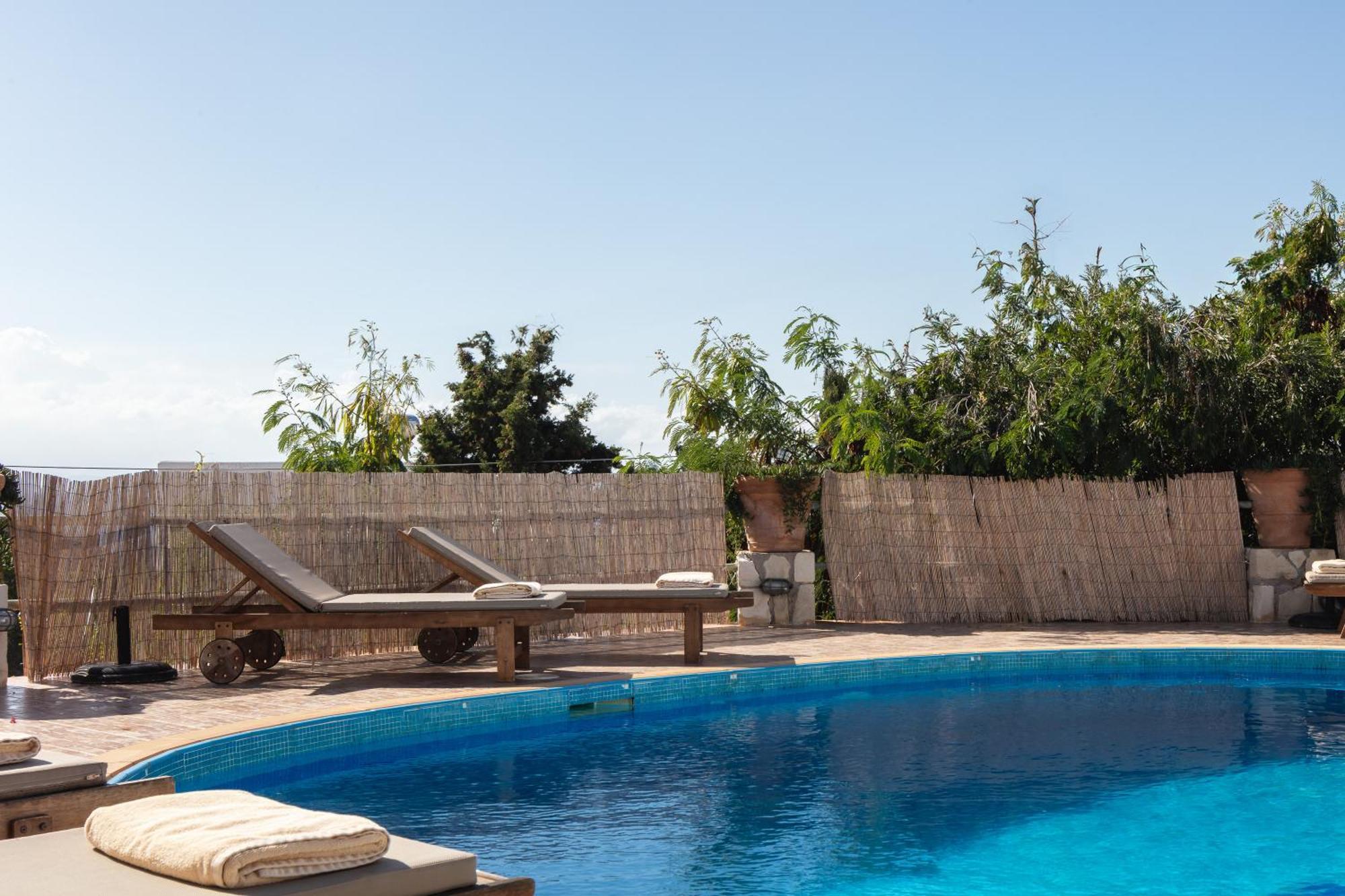 Aliki Villa