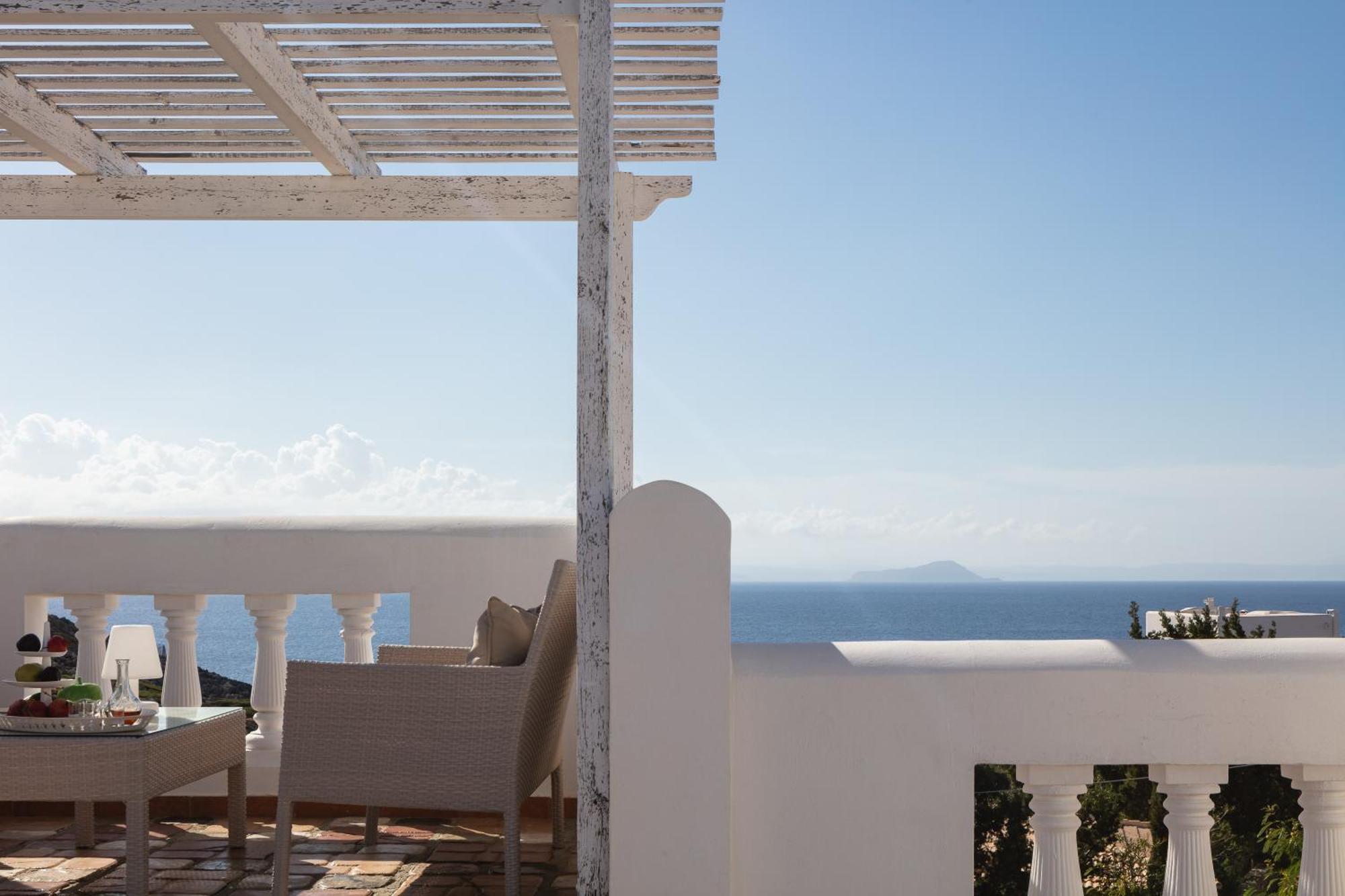 Aliki Villa *