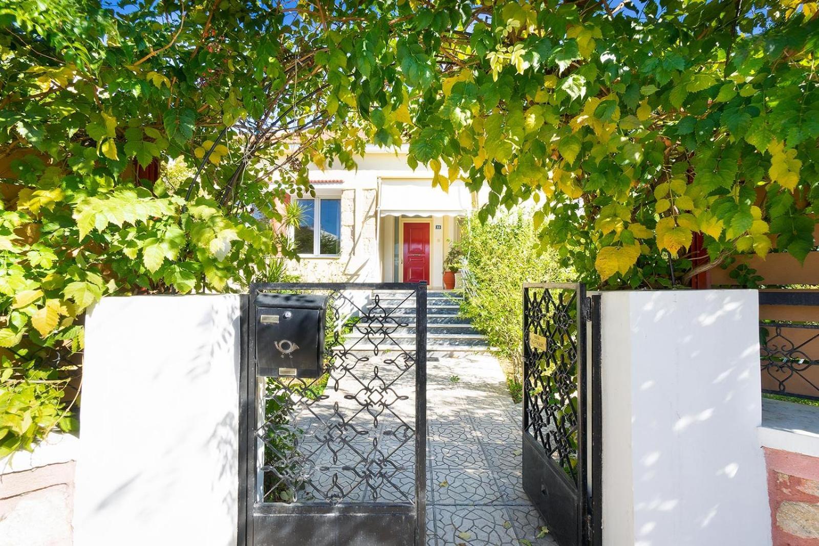 Niki House