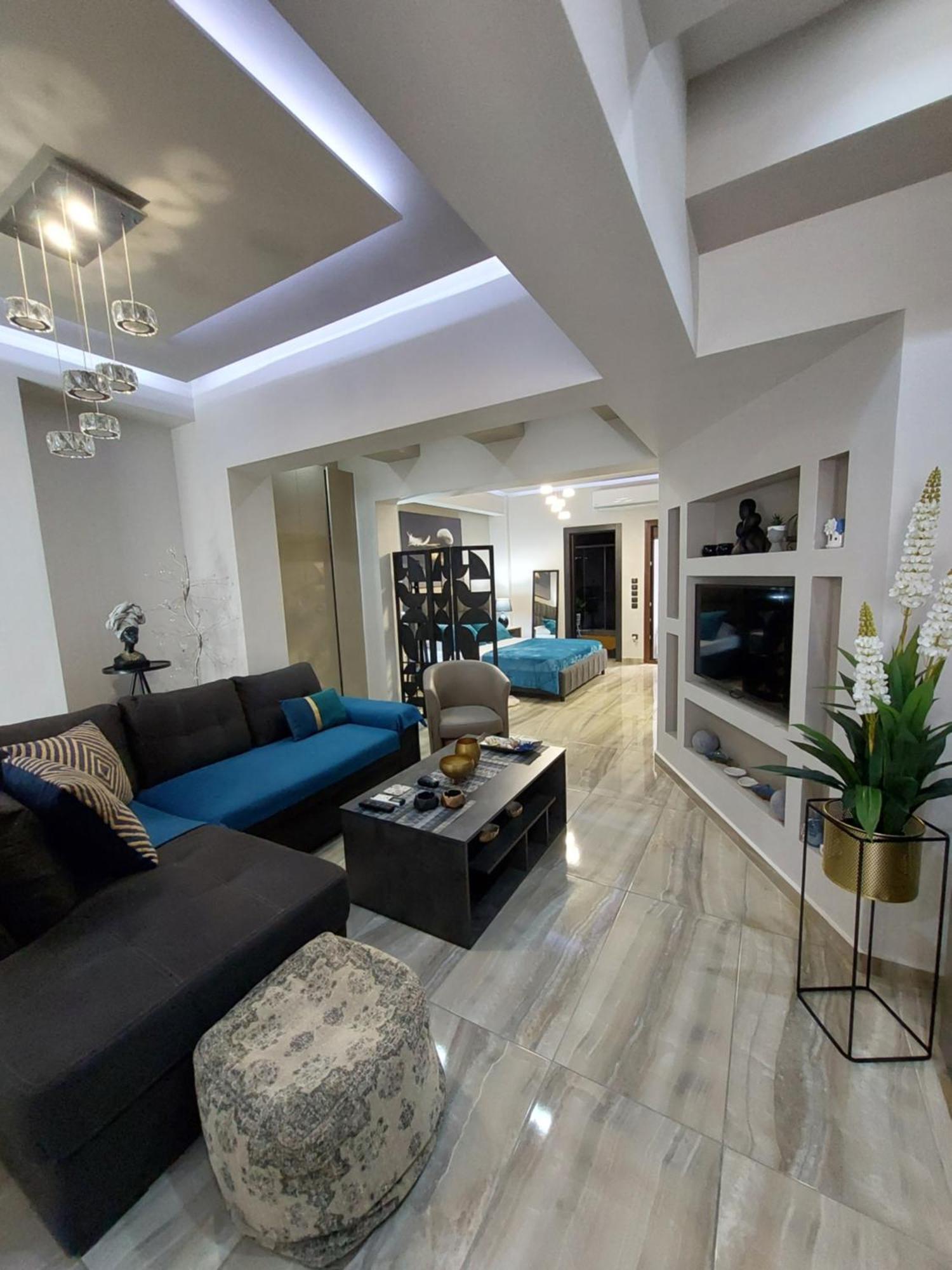Rika's Luxury Seaside Chania (Crete)
