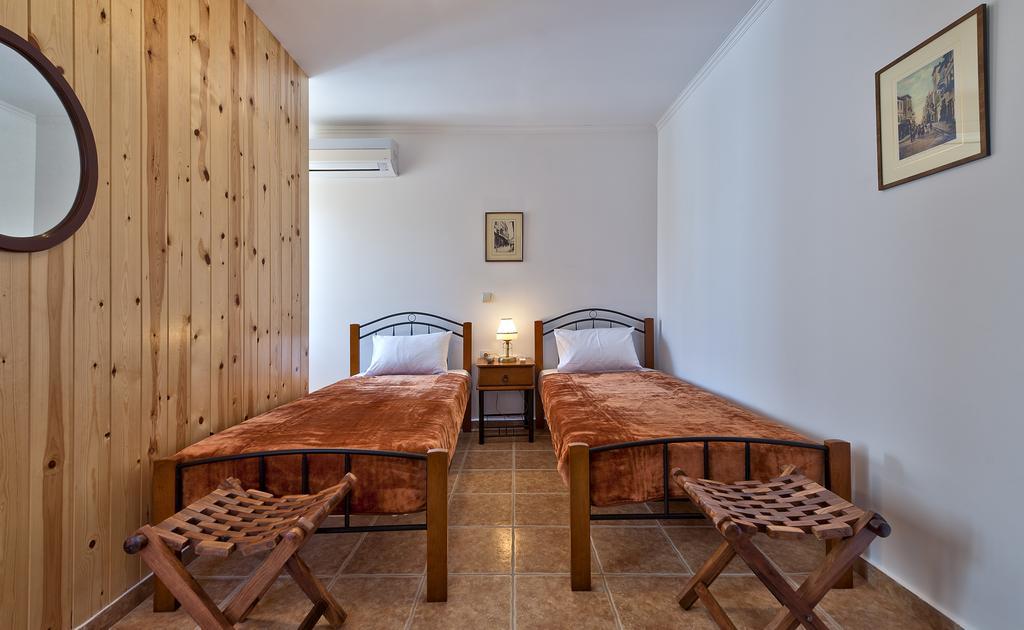 Holiday home Aphrodite House