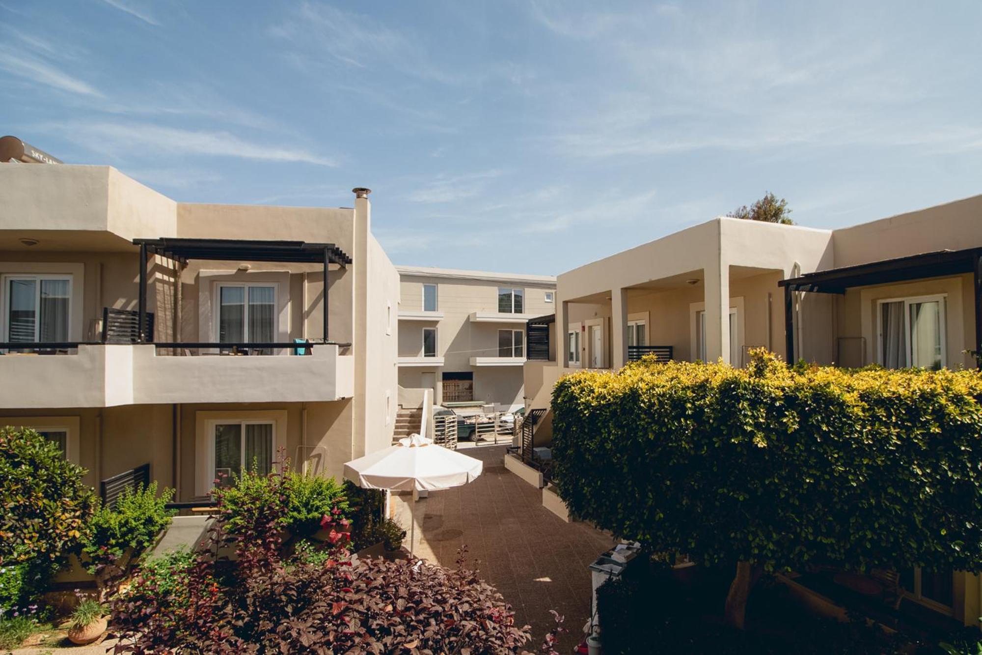 Aparthotel Corinna Mare