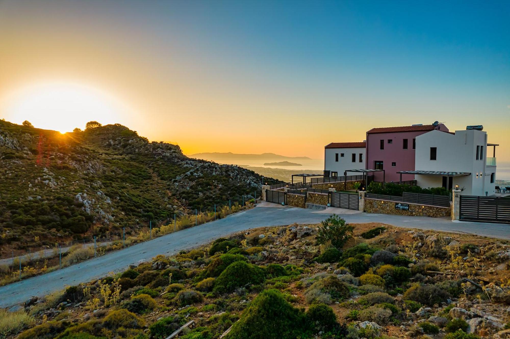 Villa Lia Chania With Private Ecologic Pool And Amazing View! *